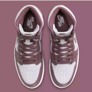Grade School Air Jordan 1- Mauve